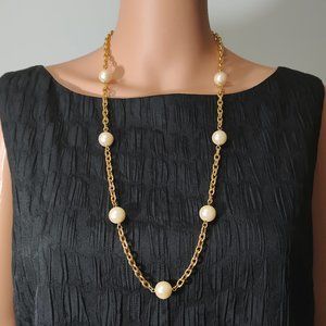 Vintage Gold Tone Chain Necklace With Faux Pearls